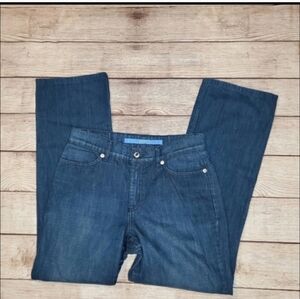 Vintage Escada sport linda fit made in Italy size 38 straight leg blue Jeans